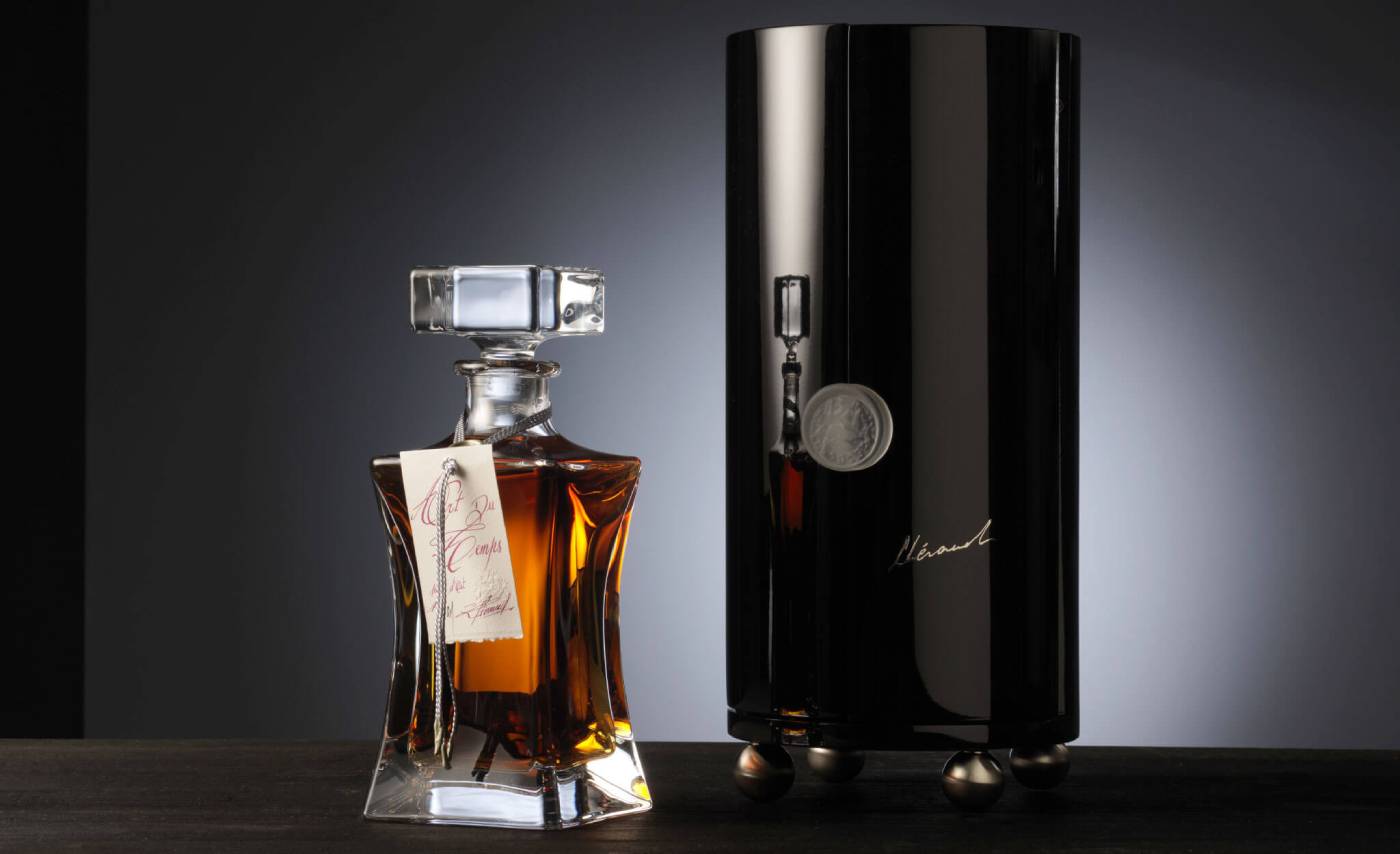 Cognac 1973 coffret luxe & carafe en cristal “Art du Temps”